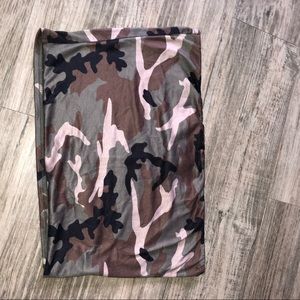 Camo crop top!!